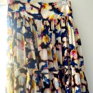 Diane von Furstenberg maxi size 4 tiered ruffle gorgeous flowy wide waist band